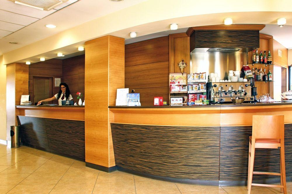 City Hotel Casoria Exterior photo