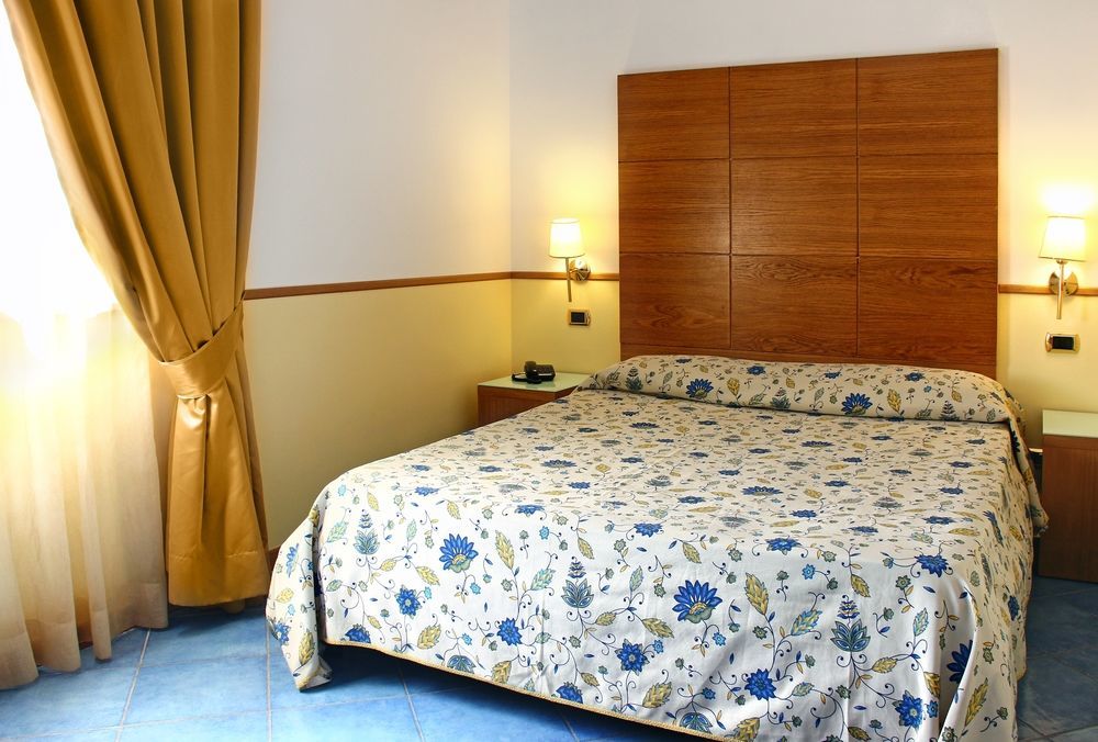 City Hotel Casoria Exterior photo
