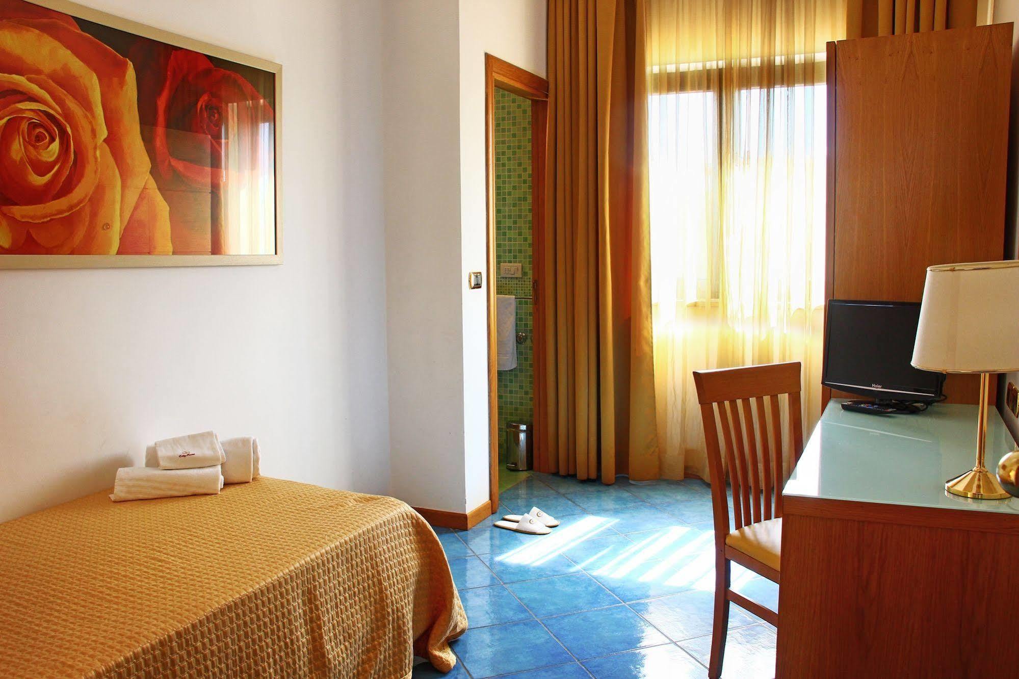City Hotel Casoria Exterior photo